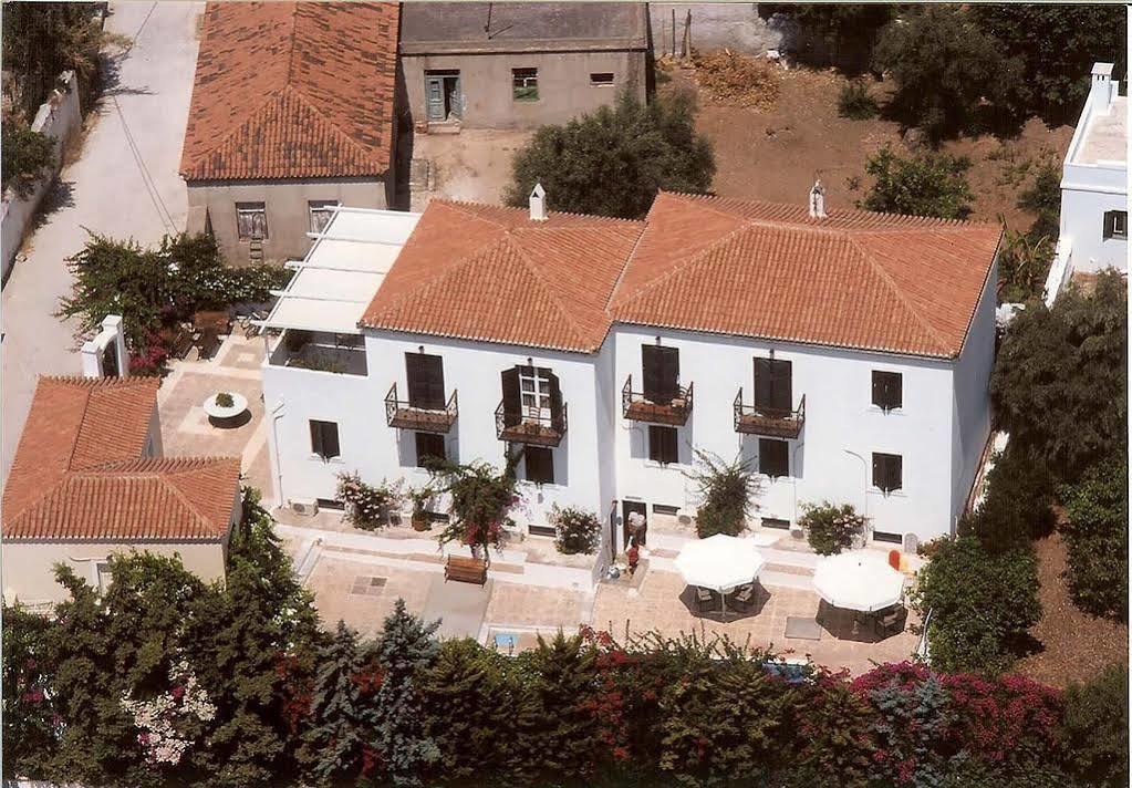Spetses Retreat Accommodation Exteriér fotografie